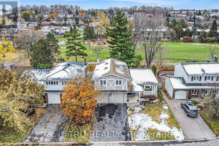 29348348/1719-meadowview-crescent-n/convent-glen-south/ottawa/ontario/K1C1T9_34