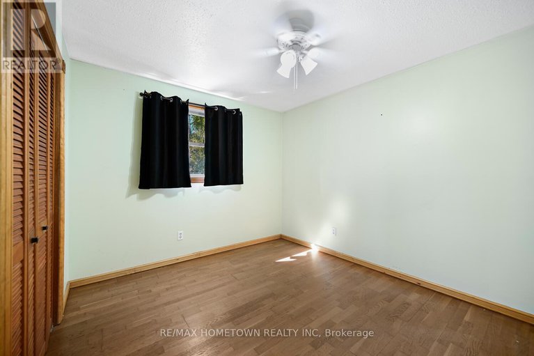 29049362/6290-6th-concession-road/augusta-twp/augusta/ontario/K6V5T2_17