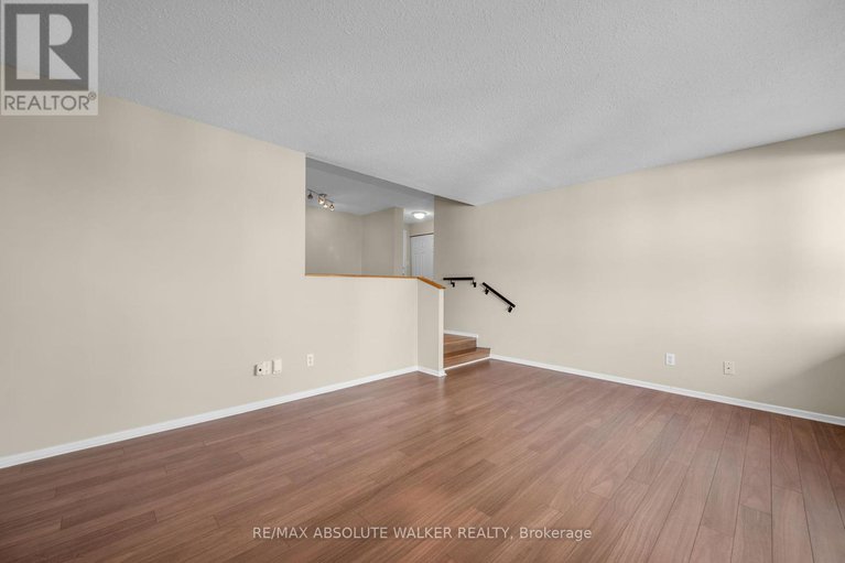28986388/318-1599-lassiter-terrace/beaconwood/ottawa/ontario/K1J8R6_18