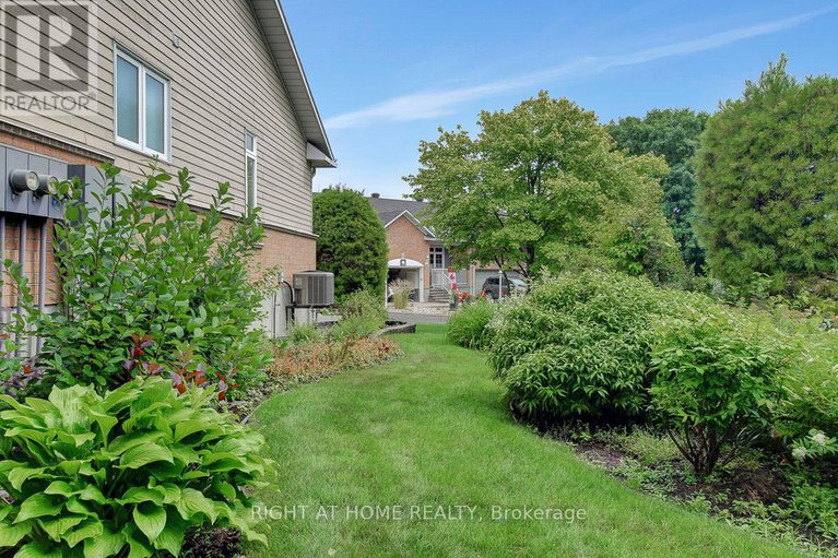 28557932/36-sable-run-drive/stittsville-central/ottawa/ontario/K2S1W8_46