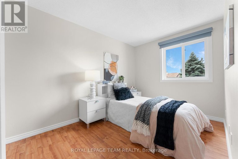 28591921/20-80-mcdermot-court/katimavik/ottawa/ontario/K2L3V1_22