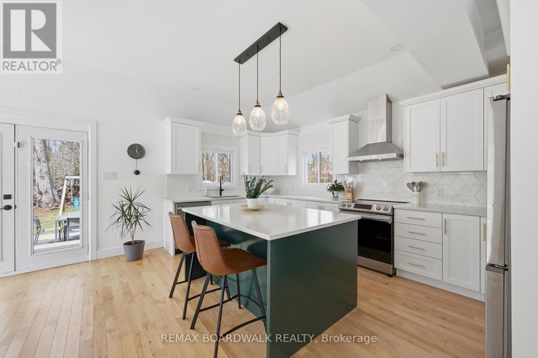 29643946/62-craig-street/village-of-russell/russell/ontario/K4R1A2_13