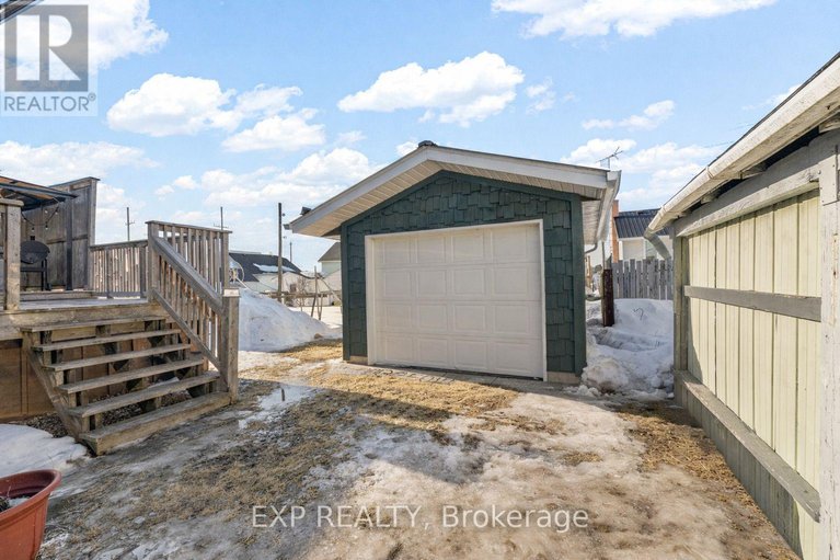 29432292/260-tasse-avenue/renfrew/renfrew/ontario/K7V3W7_4