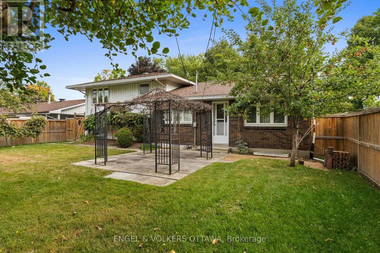 29184824/3348-kodiak-street/south-keys/ottawa/ontario/K1V7S8_43