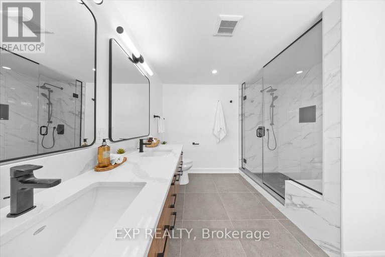 29377335/41-qualicum-street/bruce-farmgraham-parkqualicumbellands/ottawa/ontario/K2H7H3_33