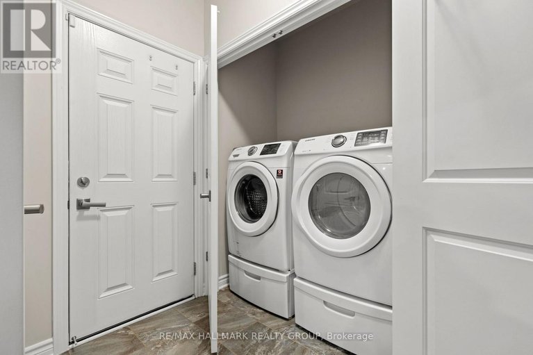 29413279/321-hepatica-way/avalon-west/ottawa/ontario/K4A0Y9_10