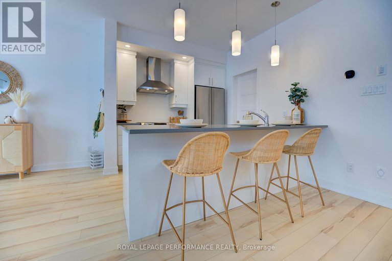 29039347/2517-gray-crescent/town-of-rockland/clarence-rockland/ontario/K4K0H3_16