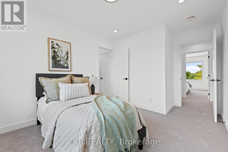28647621/495-duvernay-drive/queenswood-heights-south/ottawa/ontario/K1E2N7_42