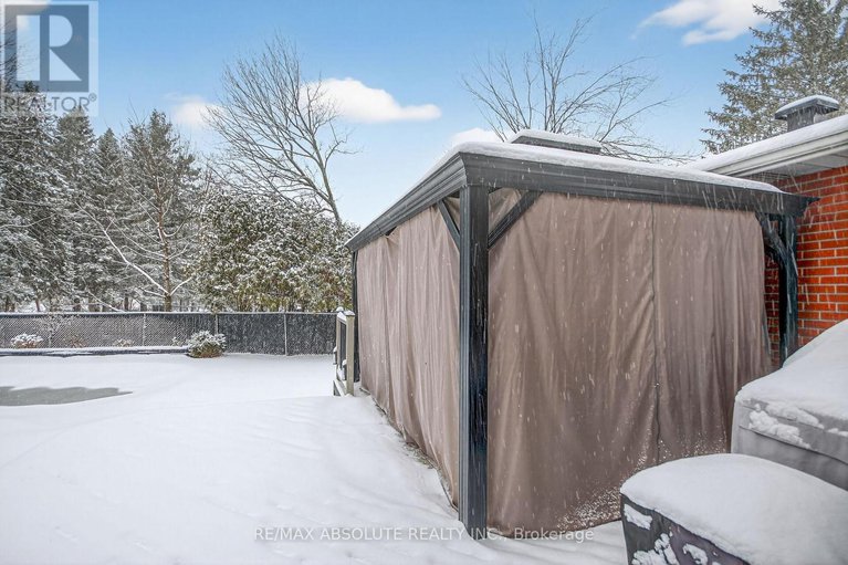 29366992/6560-michelangelo-court/north-gower/ottawa/ontario/K0A2T0_47