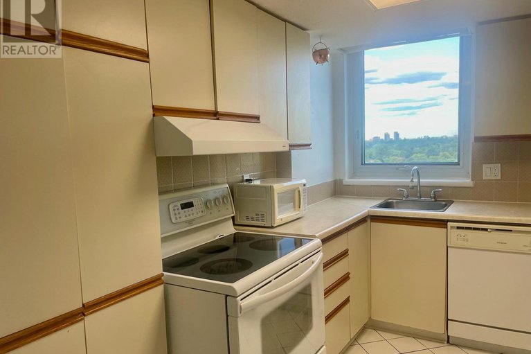 29031674/1215-80-sandcastle-drive/leslie-park/ottawa/ontario/K2H9E7_6