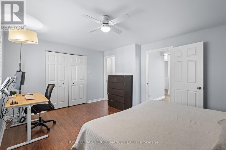 29606719/219-switzer-avenue/westborohampton-park/ottawa/ontario/K1Z7H8_23