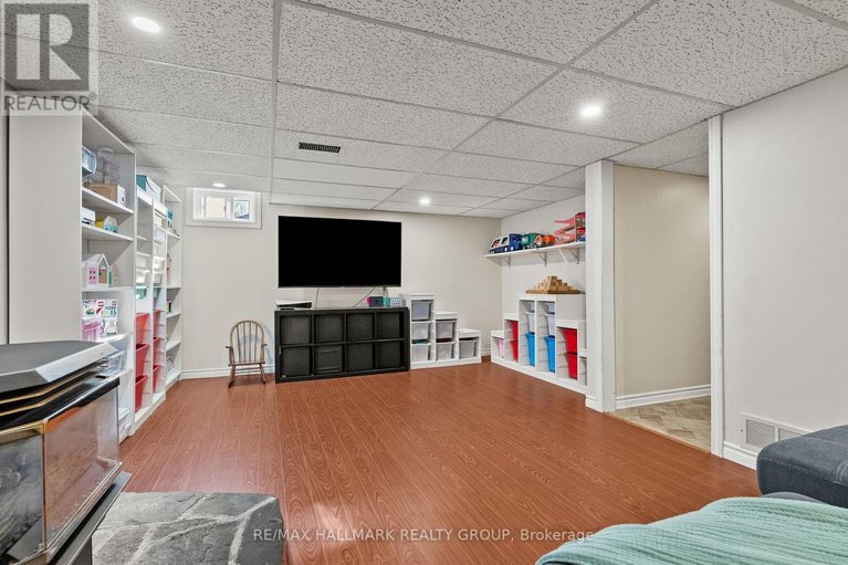 29670827/15-elm-avenue/village-of-russell/russell/ontario/K4R1B3_32