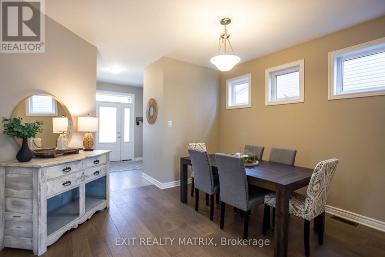 29373646/573-strasbourg-street/embrun/russell/ontario/K0A1W0_3