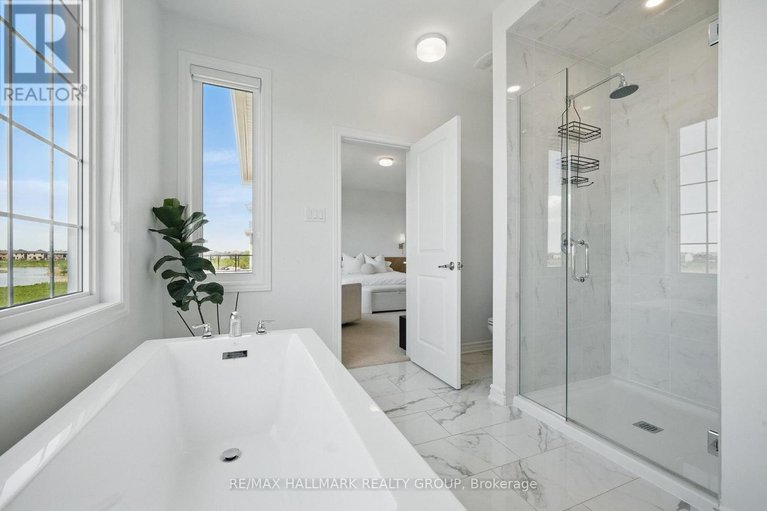 28632763/824-henslows-circle/avalon-west/ottawa/ontario/K4A5H6_24