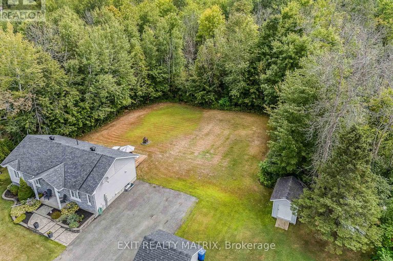 28762033/534-de-la-bergerie-road/lorignal/champlain/ontario/K0B1K0_35