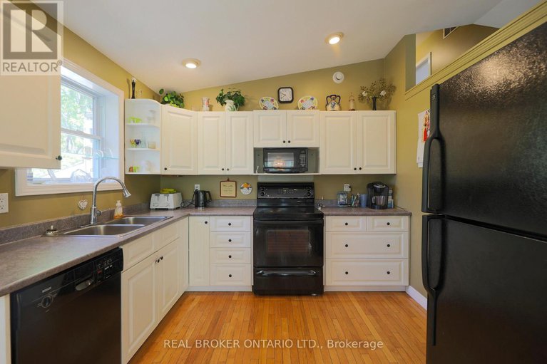 28732192/988-county-44-road/north-grenville-twp-kemptville-south/north-grenville/ontario/K0G1T0_11