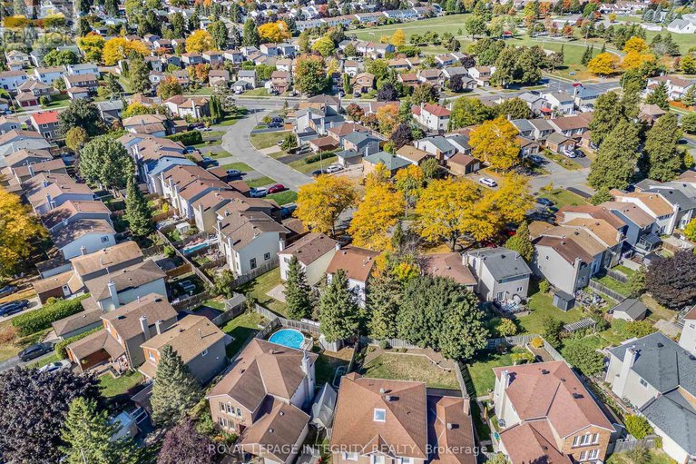 28956681/1454-deavy-way/bilberry-creekqueenswood-heights/ottawa/ontario/K1E2W8_37