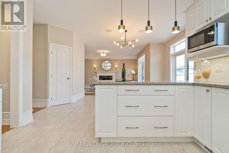 28643706/172-cambie-road/riverside-southgloucester-glen/ottawa/ontario/K1X0A7_13