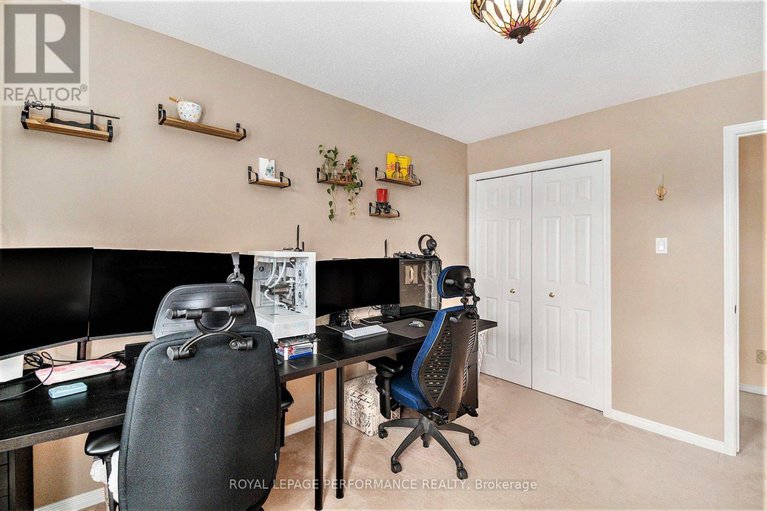 28628881/975-goose-river-avenue/riverside-southgloucester-glen/ottawa/ontario/K1V1T8_17