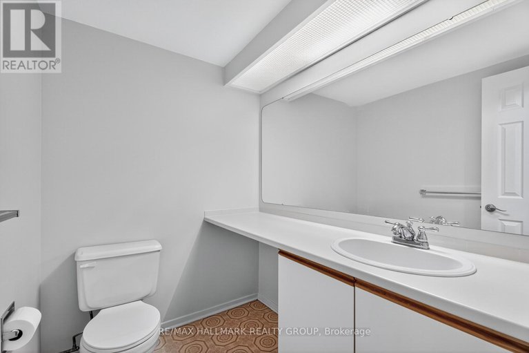 29360556/b-6746-jeanne-darc-boulevard-n/convent-glen-north/ottawa/ontario/K1C6E9_19