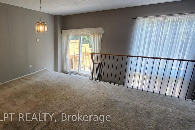 28763963/148-pickwick-drive/cedargrovefraserdale/ottawa/ontario/K2J3C8_7