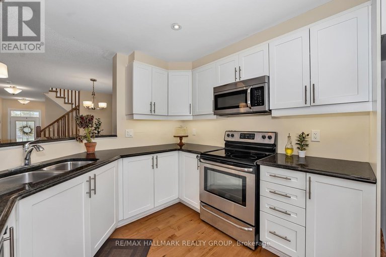 28619244/334-astelia-crescent/stittsville-north/ottawa/ontario/K2S0W7_13
