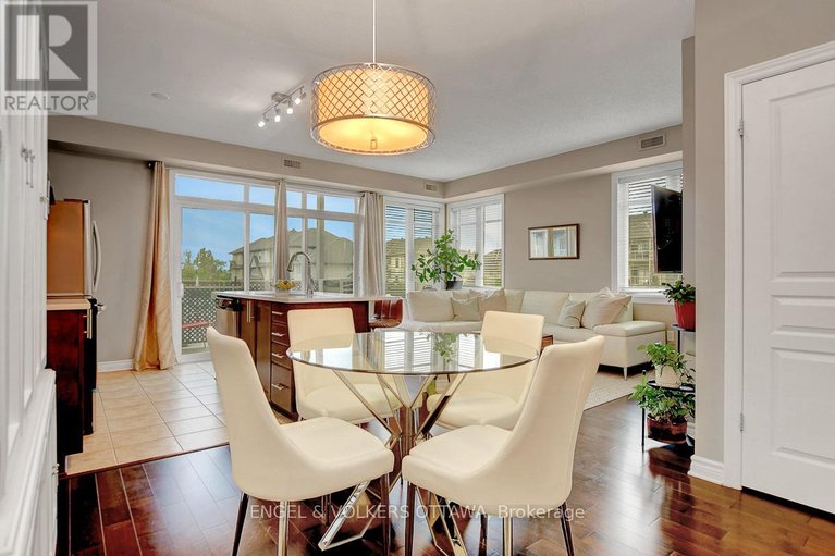 29300769/e-188-hornchurch-lane/longfields/ottawa/ontario/K2J2T3_5