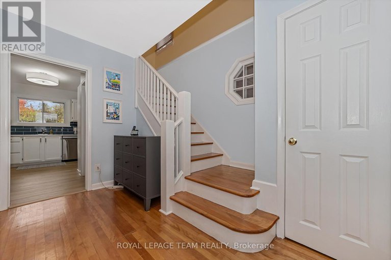 29030810/1195-major-street/bel-air-park/ottawa/ontario/K2C2S1_6