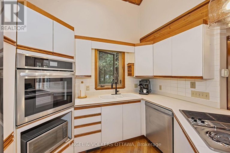 29610476/791-rock-road/north-grenville-twp-kemptville-south/north-grenville/ontario/K0G1S0_8