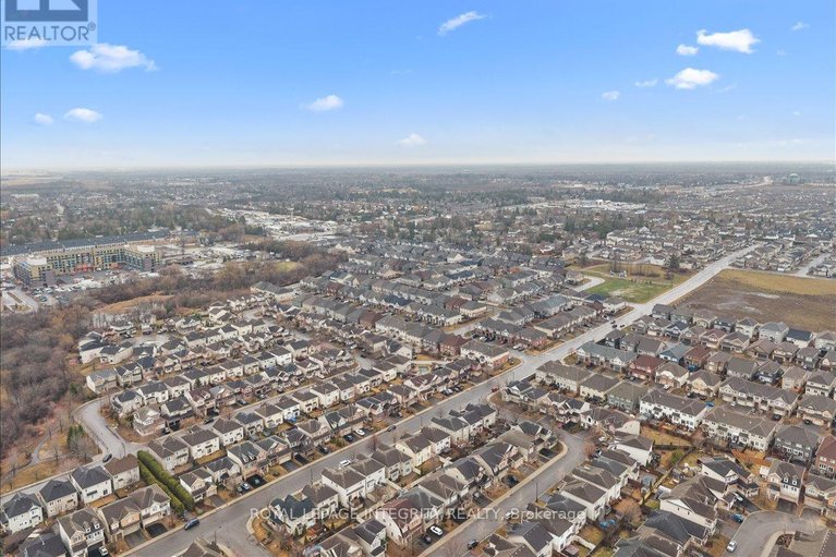 29609929/638-rosehill-avenue/stittsville-north/ottawa/ontario/K2S0K2_42