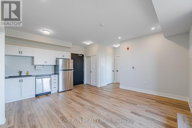 28931748/1350-hemlock-road/cfb-rockcliffe-and-area/ottawa/ontario/K1K5C2_15