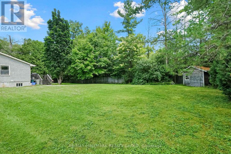 28579608/1048-kerwin-road/kanata-north-east/ottawa/ontario/K2K1X7_22