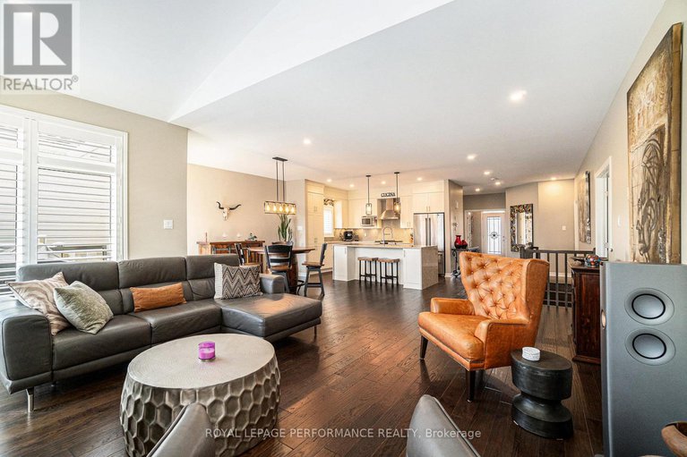 28336661/82-kayenta-street/remainder-of-stittsville-area/ottawa/ontario/K2S2K7_19