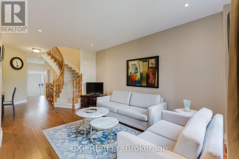 28568800/6083-north-bluff-drive/riverside-southgloucester-glen/ottawa/ontario/K1V2L6_13