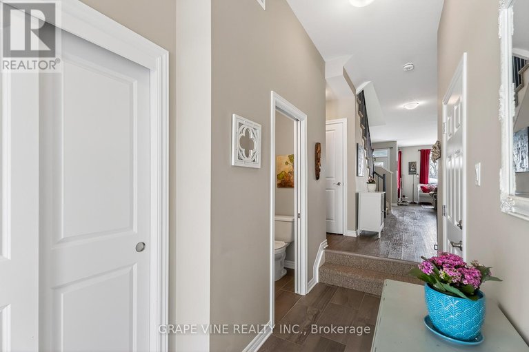 29276548/650-fisher-street/north-grenville-twp-kemptville-south/north-grenville/ontario/K0G1J0_5