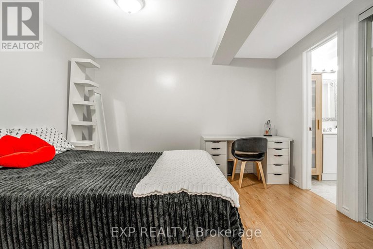 28984792/104-1820-marsala-crescent/fallingbrookpineridge/ottawa/ontario/K4A2E7_30