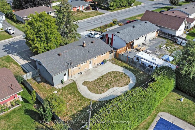 29325454/26-majestic-drive/manordale/ottawa/ontario/K2G1C7_33