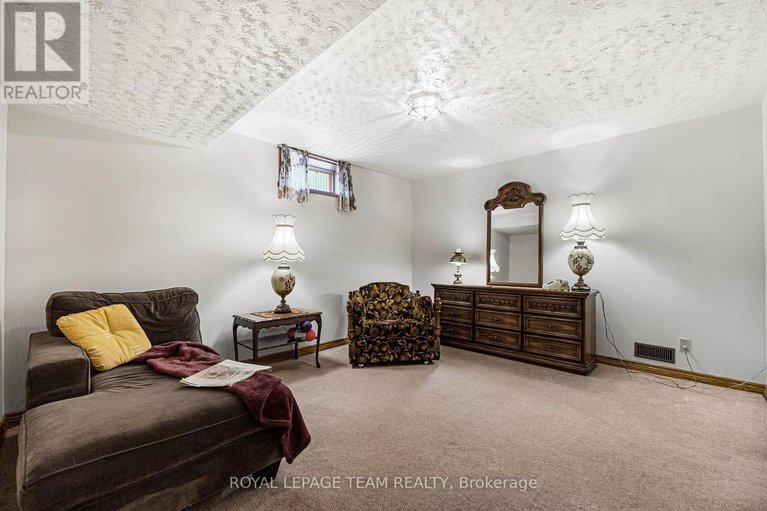 28771739/591-bellamy-road/mcnabbraeside-twps/mcnabbraeside/ontario/K0A2X0_17