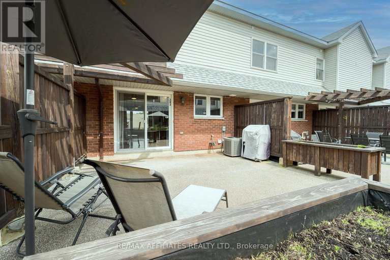 28581367/243-monterey-drive/leslie-park/ottawa/ontario/K2H7B1_26