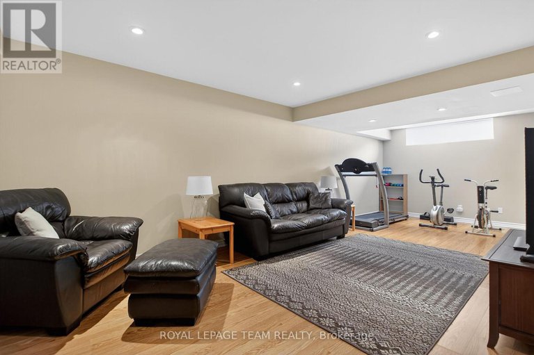 29446611/22-renshaw-avenue/stittsville-central/ottawa/ontario/K2S1G9_68