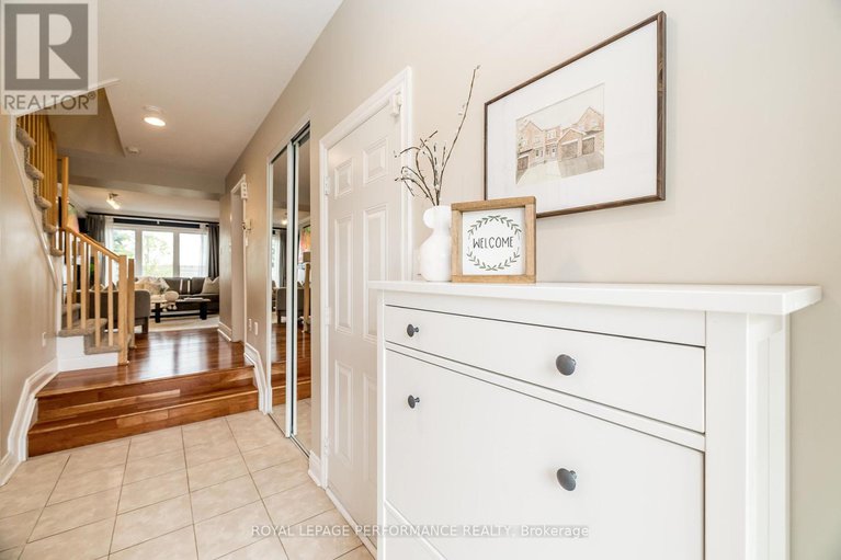 28279532/200-eye-bright-crescent/riverside-southgloucester-glen/ottawa/ontario/K1V2K6_4