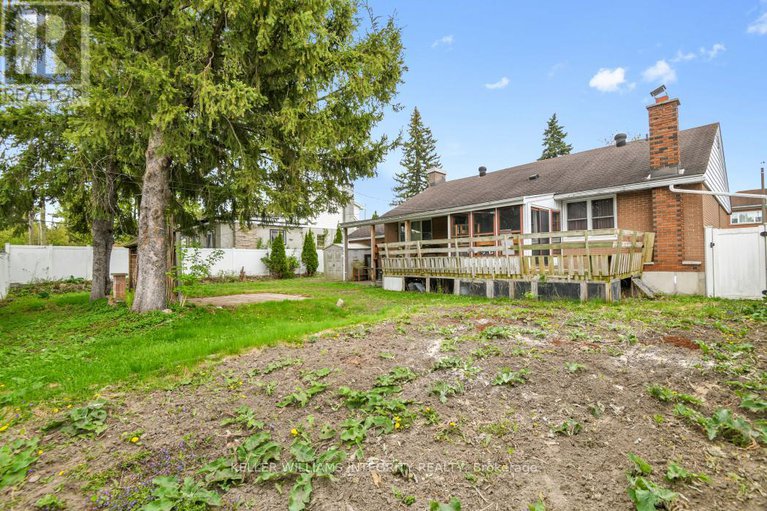 28332943/1077-richard-avenue/billings-bridge/ottawa/ontario/K1H8C3_2