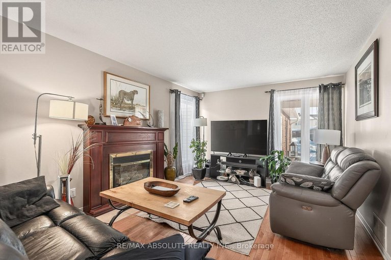 29441794/1475-deavy-way/bilberry-creekqueenswood-heights/ottawa/ontario/K1E2W7_15