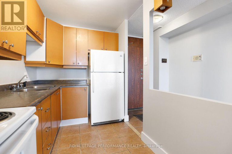 29069042/810-2020-jasmine-crescent/beacon-hill-south/ottawa/ontario/K1J8K5_14