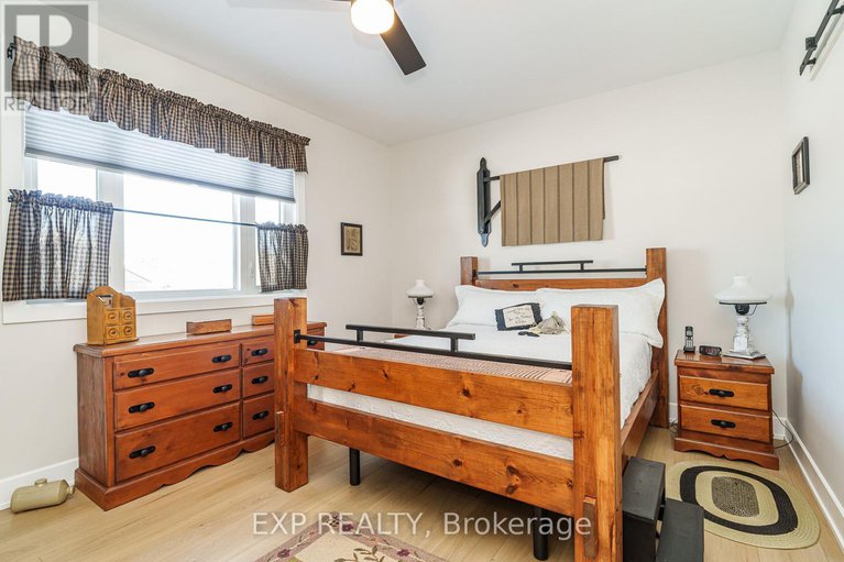 29351437/24-humphries-road/horton-twp/horton/ontario/K7V3Z8_27