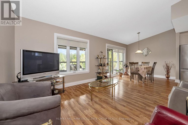 28810909/214-290-masters-lane/town-of-rockland/clarence-rockland/ontario/K4K0K5_19