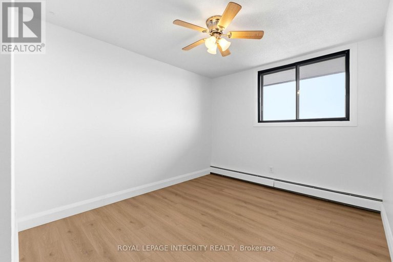 29379643/510-415-greenview-avenue/britannia/ottawa/ontario/K2B8G5_16