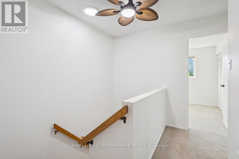 29029572/8-gillespie-crescent/hunt-club-woods/ottawa/ontario/K1V9X8_23