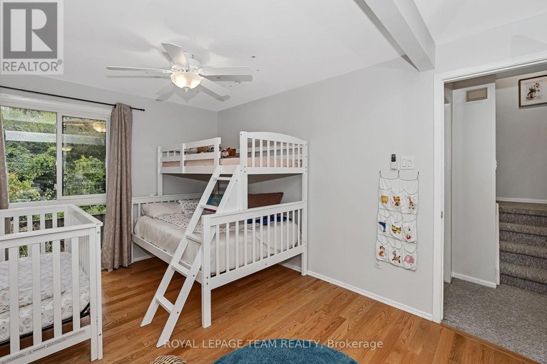 28918766/1095-ambleside-drive/woodroffe/ottawa/ontario/K2B8E2_30