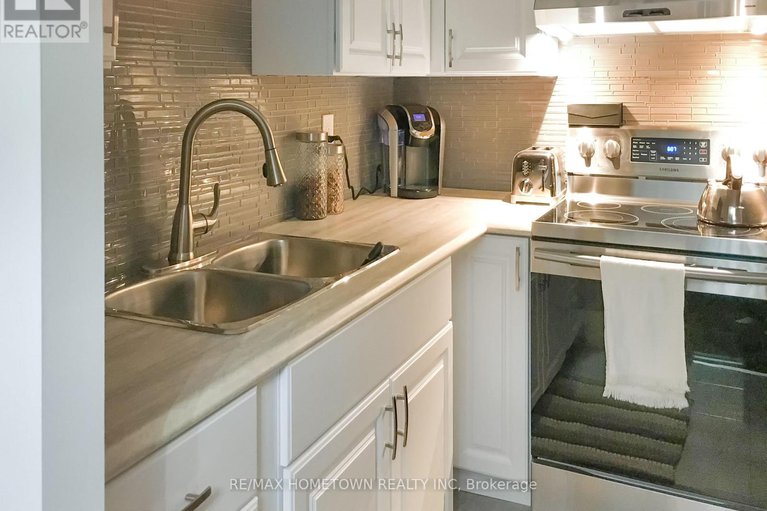 29150716/309-235-water-street/prescott/prescott/ontario/K0E1T0_12